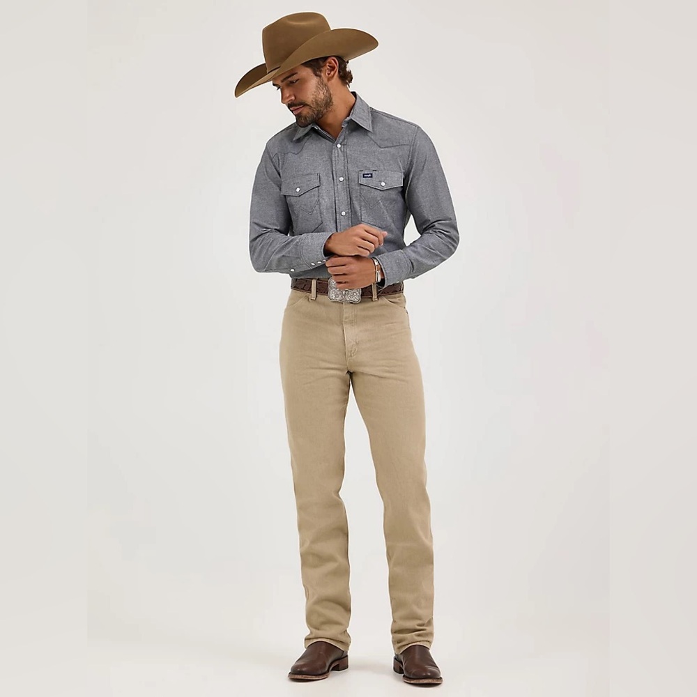 Wrangler Cowboy Cut Slim Fit Jeans in Prewashed Tan